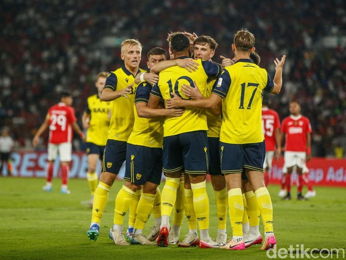 Liga Indonesia All Star kalah 3-6 dari Oxford United pada laga perdana Piala Presiden 2025.
