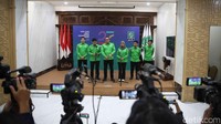 Namun, Iman belum bisa memastikan akan mengundang Anies Baswedan yang mendampingi Ketum PKB Muhaimin Iskandar (Cak Imin) pada Pilpres 2024.