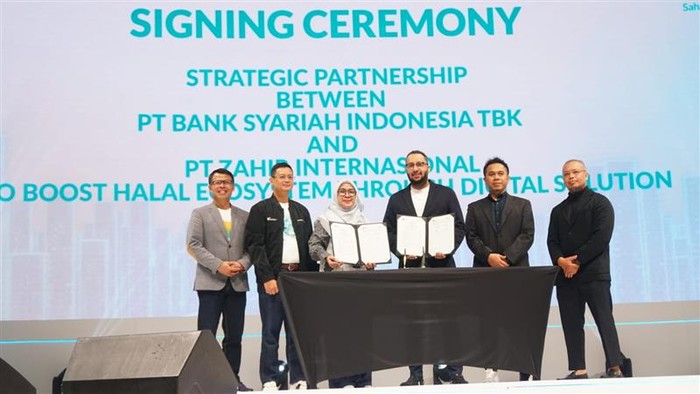 PT Bank Syariah Indonesia Tbk (BSI) menggandeng Zahir International guna meningkatkan ekosistem halal. Keduanya mendukung solusi digital bagi segmen UMKM dan korporasi terutama dalam hal pencatatan keuangan secara digital.