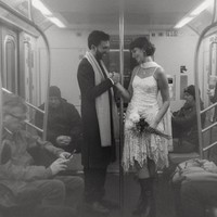 “Rama bukan hanya istriku. Ia adalah seniman luar biasa yang layak dikenal atas karyanya sendiri,” tulis pria keturunan India itu saat membagikan foto dari pernikahan sipil mereka di kantor catatan sipil New York.  Foto: dok. Instagram