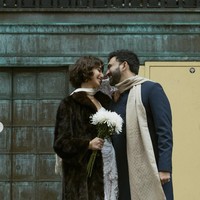 Pasangan ini bertemu lewat aplikasi kencan Hinge beberapa tahun lalu. Meski hubungan mereka cukup tertutup dari publik, sesekali Mamdani membagikan potret romantis mereka di Instagram. Foto: dok. Instagram