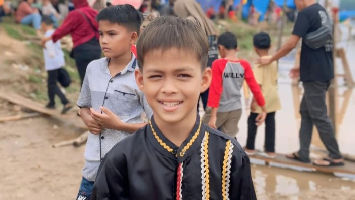 Rayyan Arkan Dikha, sosok penari cilik di pacu jalur Kuansing yang viral. (Istimewa)