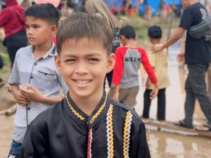 Cerita Dikha Si Penari Pacu Jalur, Belajar Otodidak hingga Senang Bisa Viral