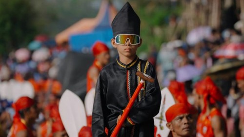 Rayyan Arkan Dikha, sosok penari cilik di pacu jalur Kuansing yang viral. (Istimewa)