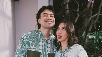 Sheila Dara yang setia menuai pujian dari netizen dan mertuanya. Alhamdulillah luar biasa, mudah-mudahan selamanya seperti itu, ujar ibu Vidi, Besbarini, dilihat dari tayangan Selebrita Trans 7, Senin (7/7/2025). (Foto: dok Instagram sheiladaisha)