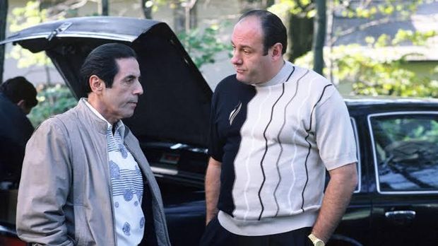 Cuplikan adegan dalam serial The Sopranos.