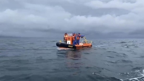 Tim SAR Gabungan Deteksi Objek Diduga Bangkai KMP Tunu Pratama Jaya