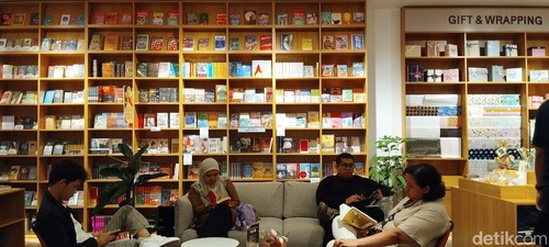 Toko Buku Gramedia Jalma, Blok M, Jakarta Selatan.