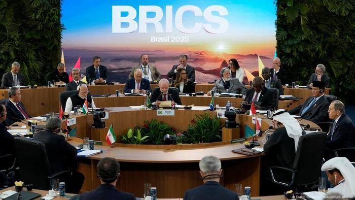 Trump Ancam Lonjakan Tarif bagi Negara Pendukung BRICS