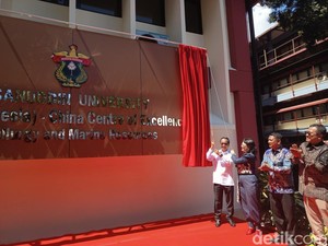 Wamendiktisaintek Stella Resmikan Gedung Pusat Studi ASEAN-China di Unhas