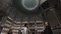 Duta Besar Brazier juga melakukan tur di Masjid Istiqlal serta berjalan melalui Terowongan Silaturahim dari Masjid Istiqlal ke Gereja Katedral. Foto: (Dokumentasi Kedutaan Besar Australia)