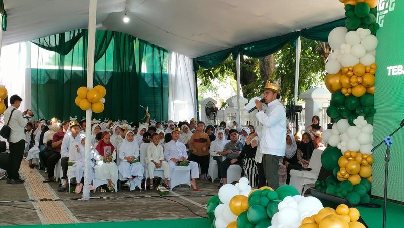 BAZNAS-Alfamart Bagi 25.000 Paket Perlengkapan Sekolah ke 2.800 Anak Yatim.