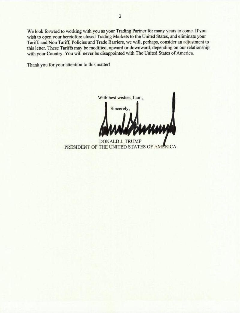 Presiden Amerika Serikat (AS) Donald Trump telah mengirimkan surat kepada Presiden RI Prabowo Subianto mengenai penetapan tarif untuk Indonesia 32%.
