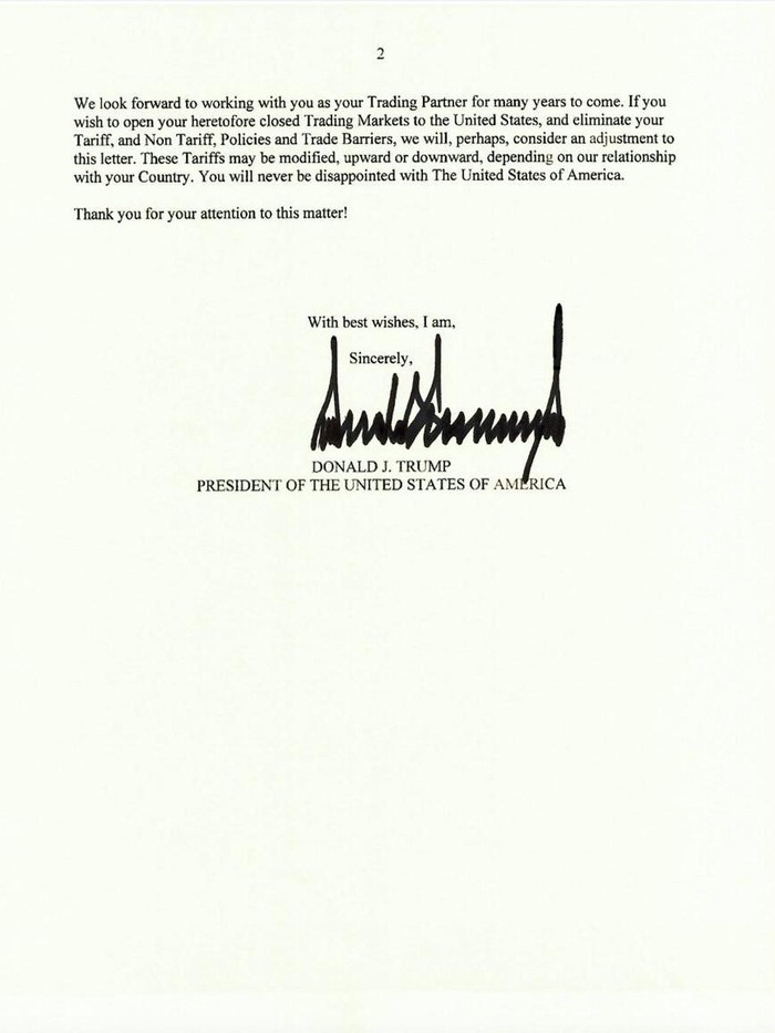 Begini Isi Surat Trump Ke Prabowo soal RI Kena Tarif 32% Presiden Amerika Serikat (AS) Donald Trump telah mengirimkan surat kepada Presiden RI Prabowo Subianto mengenai penetapan tarif untuk Indonesia 32%.