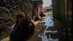 Belum Surut! Banjir 1,5 Meter Rendam Kampung Lebak, Bekasi