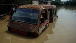 Belum Surut! Banjir 1,5 Meter Rendam Kampung Lebak, Bekasi