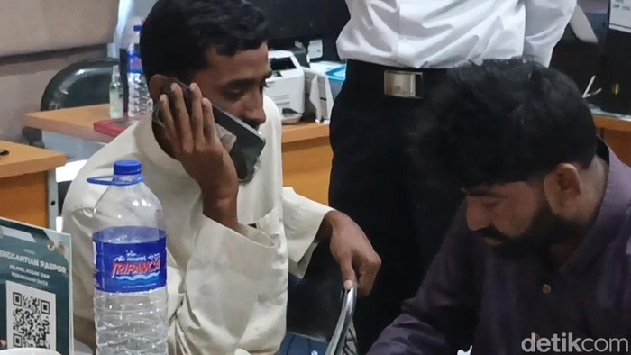 Dua WNA asal Pakistan ditangkap karena minta sumbangan ke masjid