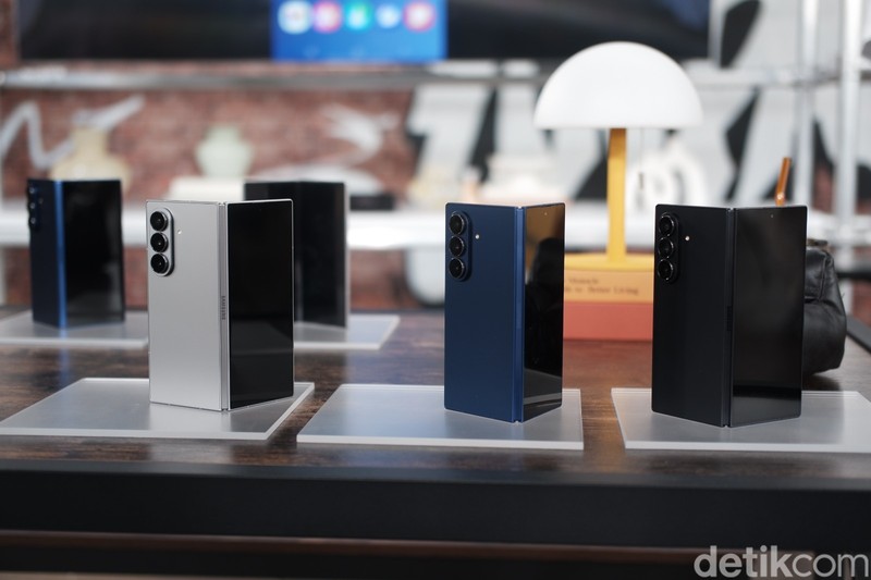 EMBARGO - Samsung Galaxy Z Fold7