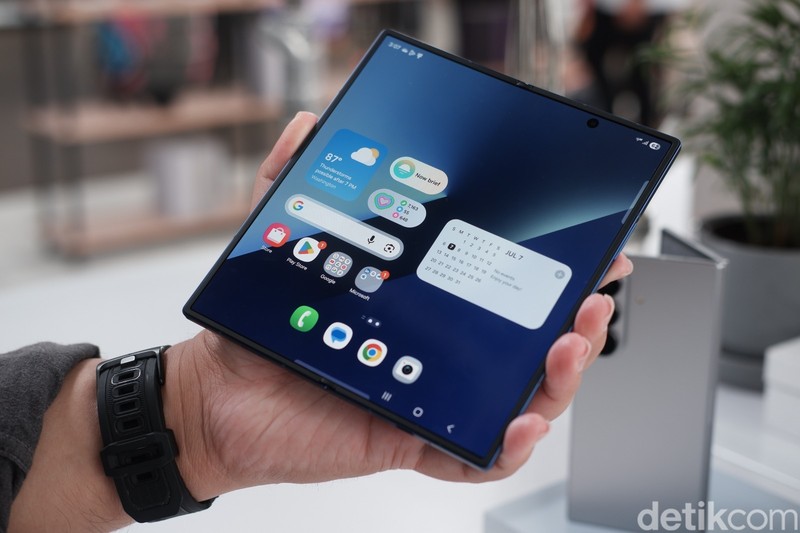 EMBARGO - Samsung Galaxy Z Fold7