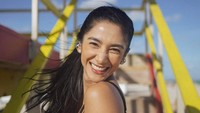 Fanny Ghassani sudah menerima penampilannya dengan kulit kecokelatan. Dari kedewasaan diri, ngobrol sama orang akhirnya bisa menerima kalau cantik itu beragam, katanya. (Foto: dok Instagram fannyghassani)