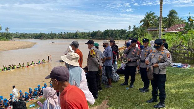 Festival Pacu Jalur Rayon III di Tepian Rajo, Kaunsing, berakhir sukses, pada Selasa (8/7/2025).