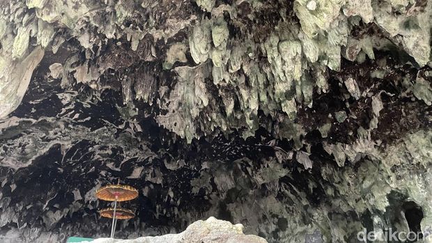 Goa Panggung, Pangandaran. Goa Panggung, Pangandaran.