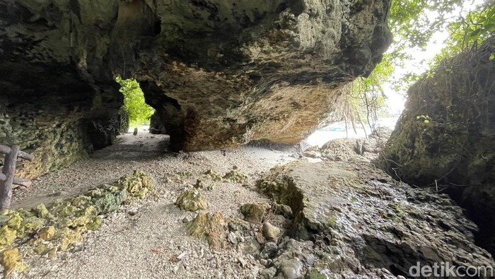 Goa Panggung, Pangandaran.