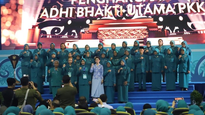 Istri Wakil Presiden RI Selvi Ananda bersama anggota TP PPK se-Indonesia dalam HKG ke-53 di Kaltim.