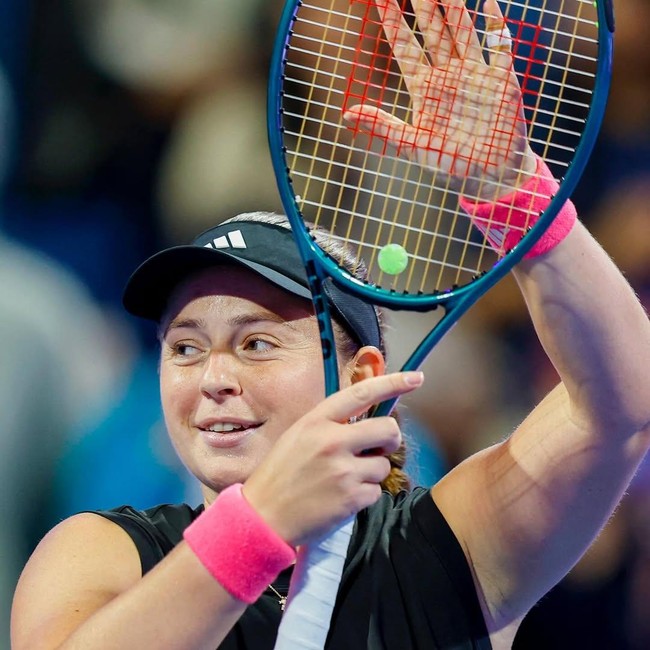 Potret Jelena Ostapenko, Petenis Wimbledon Viral Buka Rok di Depan Penonton