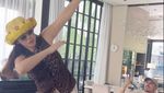 Lucu! Jessica Iskandar Ikut Tren Tari Bocah Pacu Jalur, Hagia Bikin Gemas