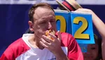 Kenalin Nih! Jagoan Makan yang Mampu Lahap 70,5 Hot Dog dalam 10 Menit