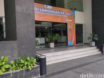 2 dari 7 Saksi yang Diperiksa KPK Sudah Keluar dari Gedung Pemkab Lamongan