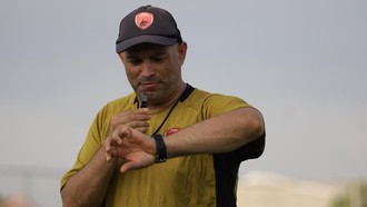 Bernardo Tavares Berlabuh ke Persebaya