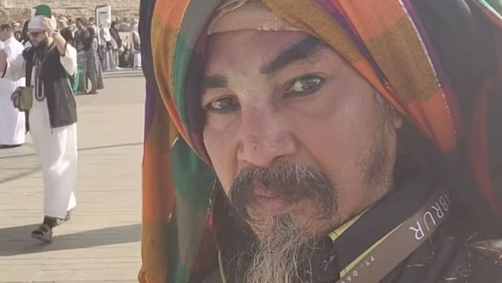 Penjelasan Pihak Limbad Soal Ditahan Imigrasi Arab Saudi Karena Gigi Taring Penjelasan Pihak Limbad Soal Ditahan Imigrasi Arab Saudi Karena Gigi Taring