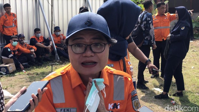 Manager Humas KAI Daop 6 Jogja, Feni Novida Saragih ditemui di lokasi penertiban di Tegal Lempuyangan, Selasa (8/7/2025).