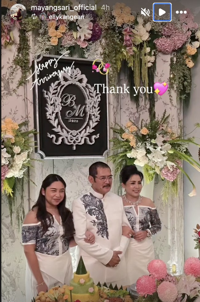 Mayangsari dan Bambang menggelar perayaan silver wedding anniversary mereka dengan suasana hangat dan penuh keakraban.  Foto: dok. Instagram