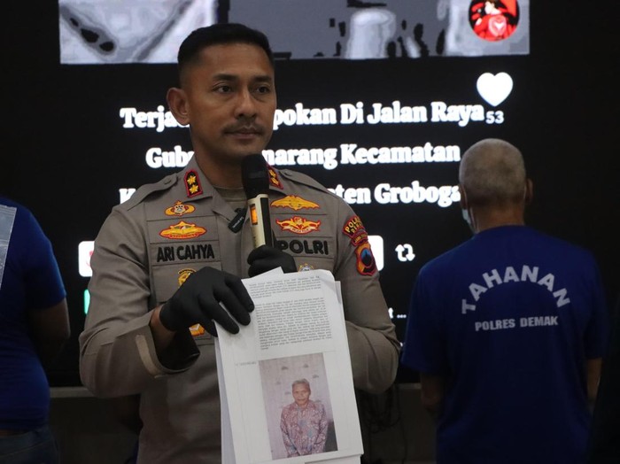 Polres Demak menggelar konferensi pers kasus guru cabuli santri , Selasa (8/7/2025).