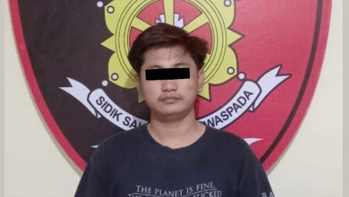 RA (30), pria di Denpasar ditangkap polisi lantaran membacok satpam. (Dok Polresta Denpasar)