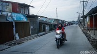 Pembongkaran dilakukan mandiri oleh pemilik bangunan untuk menghindari kerusakan yang lebih besar saat penertiban oleh aparat.