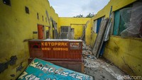 Warga berharap ada solusi pengganti atau relokasi agar mereka tetap dapat menjalankan usaha dan memenuhi kebutuhan sehari-hari.