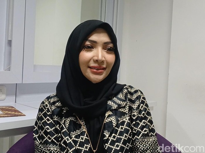 roro fitria
