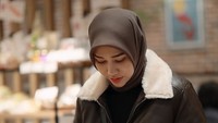 Septia Siregar kini punya hobi yang sedang tekun dilakoni. Ialah belajar baking atau membuat kue. Foto: Instagram/@septiasiregar17