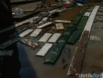Tempe Terendam Banjir, Warga Bekasi Merugi Hingga Jutaan Rupiah