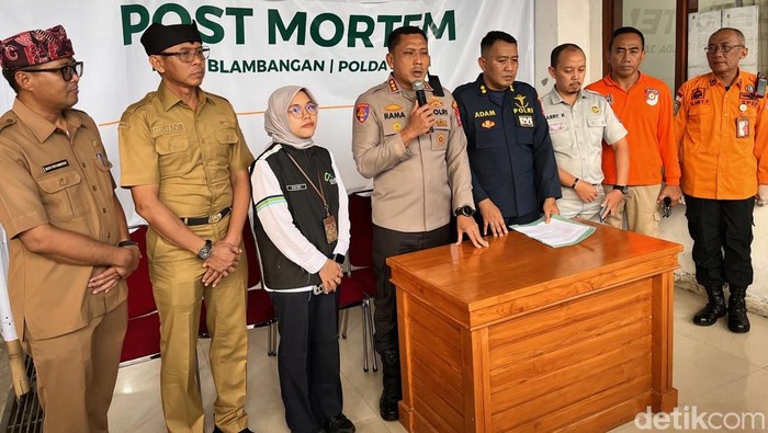 Tim DVI Polda Jarim berhasil identifikasi sejumlah korban KMP Tunu Pratama Jaya.