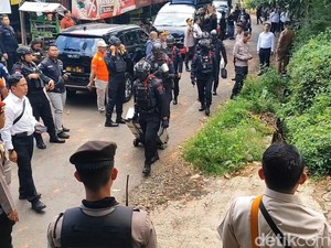 Istri dan Orang Tua Saifur Diperiksa soal Ledakan Bondet di Pasuruan