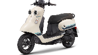 Produsen roda dua asal Jepang, Yamaha resmi meluncurkan Yamaha Vinoora 125 untuk konsumen di Taiwan. Skuter matik (skutik) mungil tersebut punya tampang ‘nyeleneh’ yang mukanya sepintas mirip karakter Minions! Foto: Doc. Yamaha Taiwan