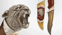 Pada posisi ke-7 ada Black Panther Knife yang harganya sekitar Rp 125 juta. Ciri khasnya ada pada figur kepala macan kumbang. Pisaunya dibuat dari baja Damaskus dan dilapisi emas serta detail perak. Foto: Oishya