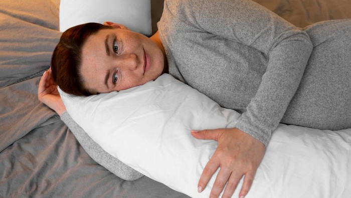 Bantal guling