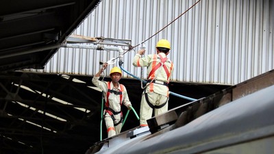 Begini Proses Pengisian Air Toilet di Kereta
