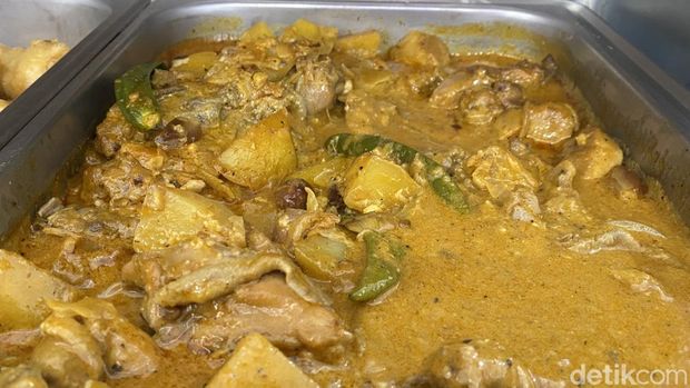 Chicken kurma.